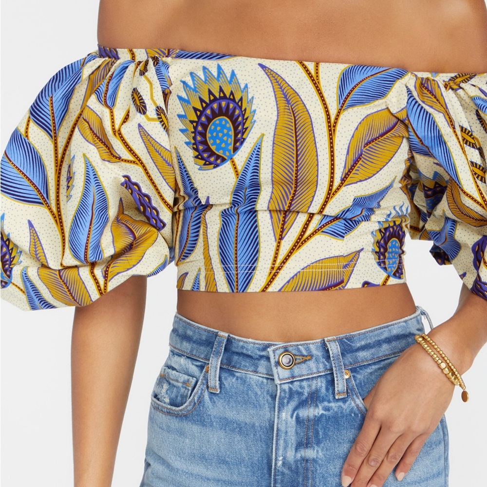 Sika Reese top